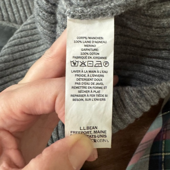 L.L. Bean Gray 100% Merino Lambs Wool Commando Crewneck Ribbed Sweater Size S - Picture 5 of 10